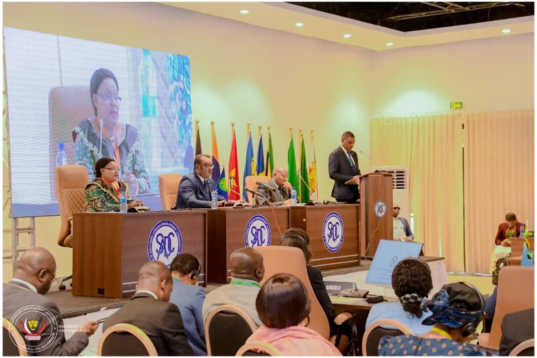 Représentant le Premier Ministre, le VPM Jean-Pierre Lihau procède à l'ouverture de la réunion des ministres de la SADC chargés du genre et de la condition féminine