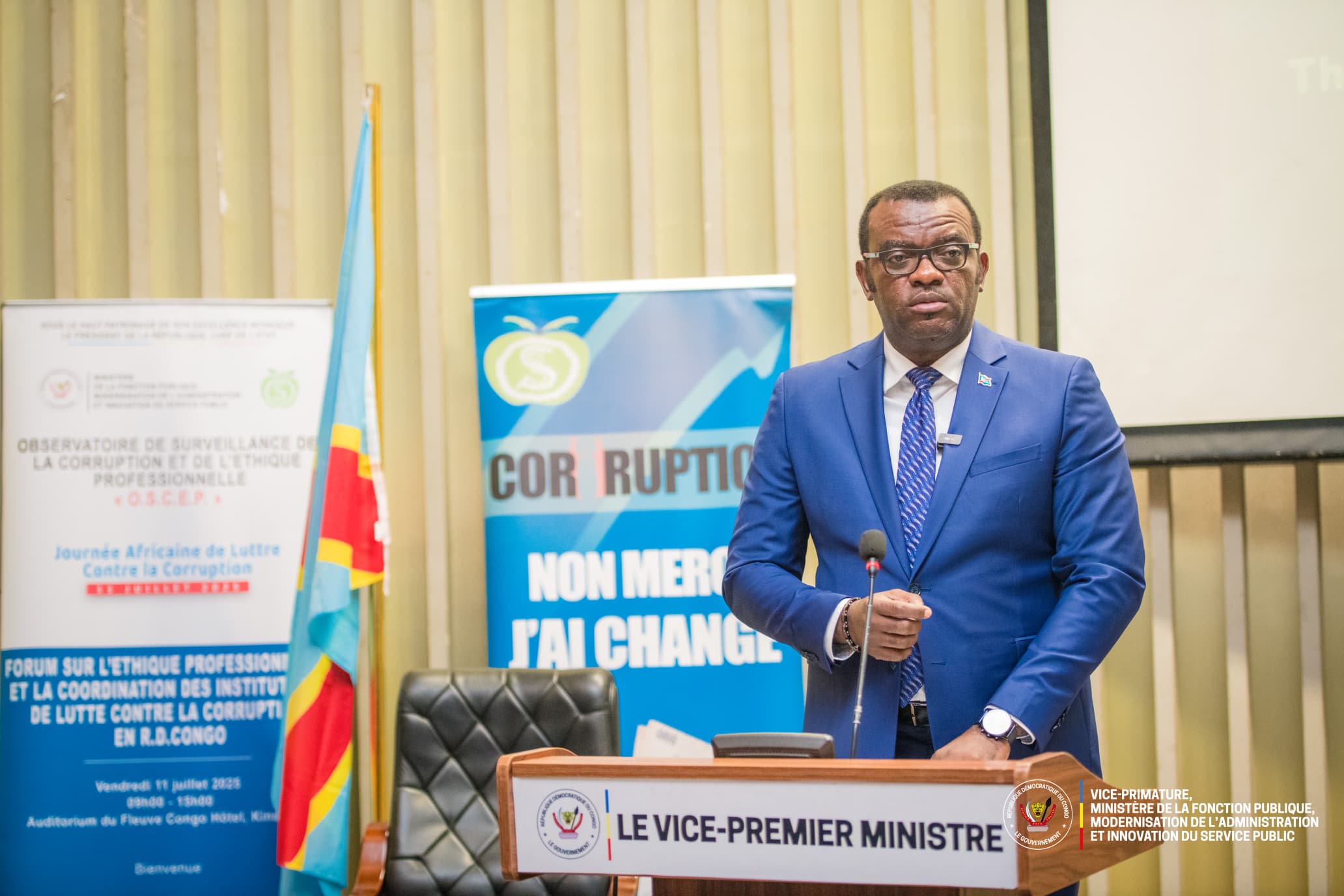 Journée africaine de lutte contre la corruption : le VPM Lihau invite les responsables des services publics à la vulgarisation du Code de conduite dans les services publics